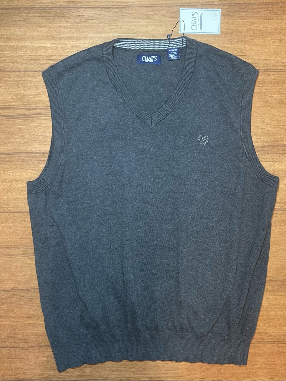 Chaps by Ralph Lauren Gray Men’s V-Neck Sweater Vest Size L NWT 100% Cotton